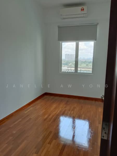 Kediaman Servis untuk Dijual di Grandview 360 - Janelle Aw Yong - Bedroom - PropertyGuru.com.my