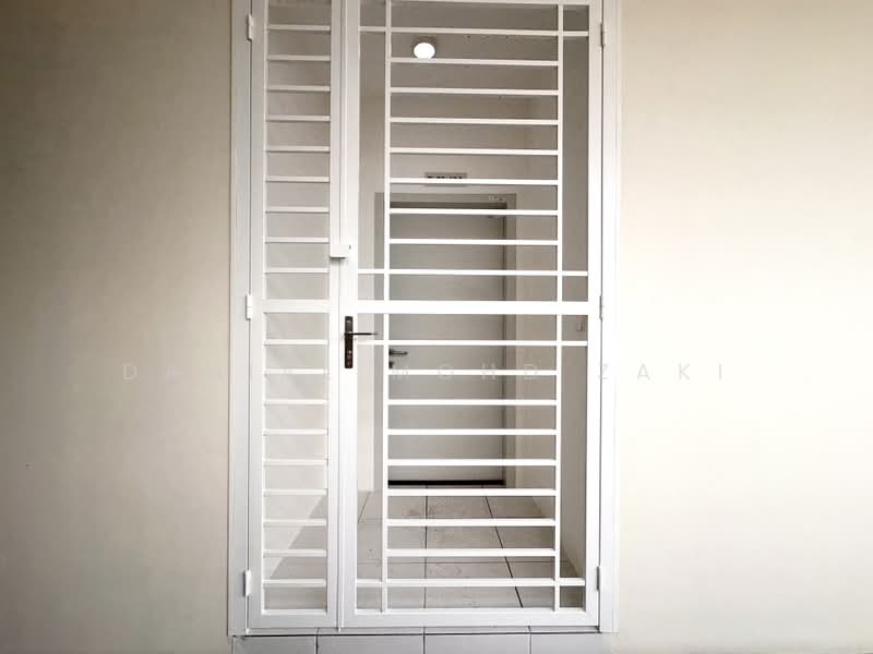 Condominium for Rent at Residensi Sateria - Danial Mohd Zaki - Entrance - PropertyGuru.com.my