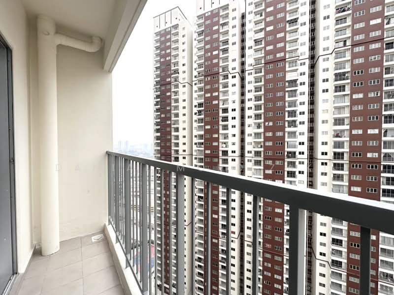 Condominium for Rent at Residensi Sateria - Danial Mohd Zaki - Balcony - PropertyGuru.com.my