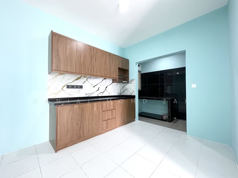Condominium for Rent at Residensi Sateria - Danial Mohd Zaki - Kitchen - PropertyGuru.com.my