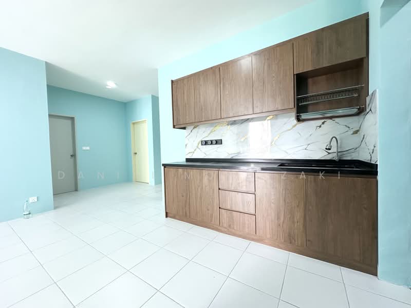 Condominium for Rent at Residensi Sateria - Danial Mohd Zaki - Kitchen - PropertyGuru.com.my
