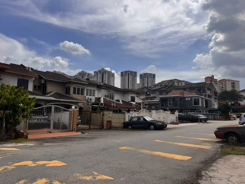 Rumah Teres 2 Tingkat untuk Dijual di Pandan Perdana (Cheras) - Loh KC - Exterior - PropertyGuru.com.my