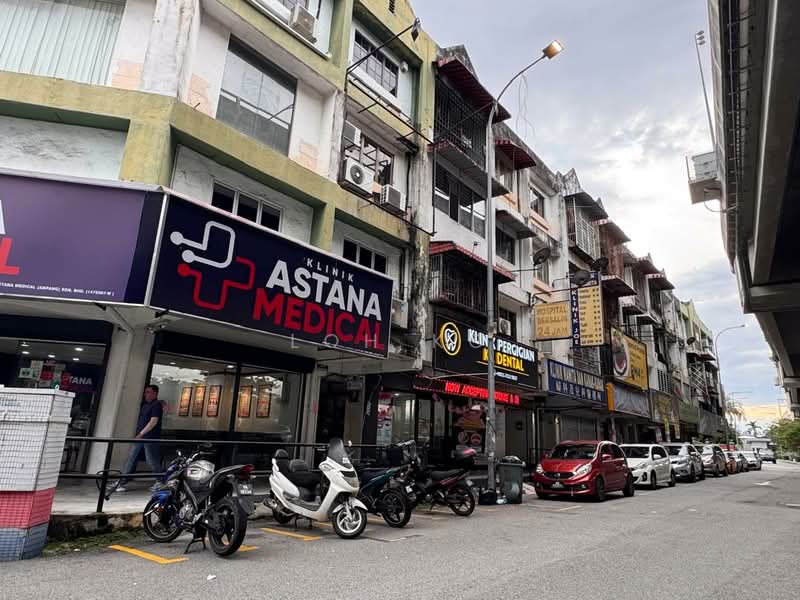 Shop for Rent in Bandar Baru Ampang (Ampang) - Loh KC - Exterior - PropertyGuru.com.my