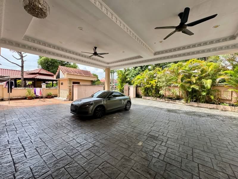 Bungalow for Sale in Bukit Jelutong (Shah Alam) - Najihah Mokhtar - PropertyGuru.com.my