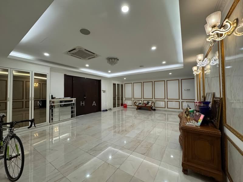 Bungalow for Sale in Bukit Jelutong (Shah Alam) - Najihah Mokhtar - PropertyGuru.com.my