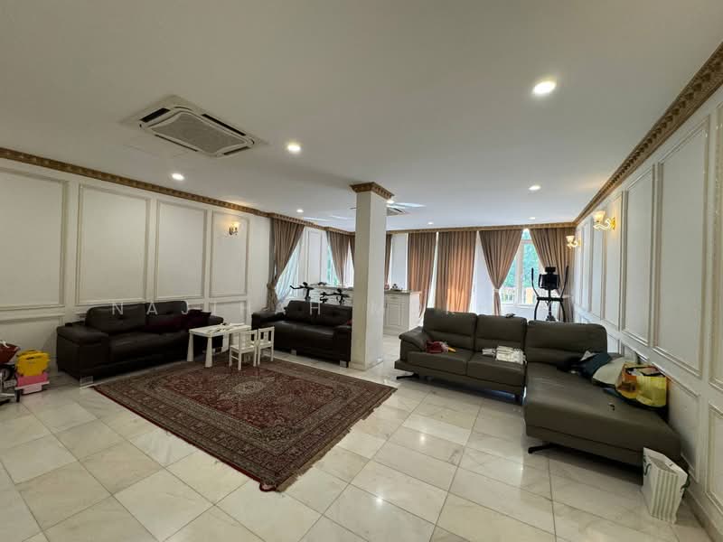 Bungalow for Sale in Bukit Jelutong (Shah Alam) - Najihah Mokhtar - PropertyGuru.com.my
