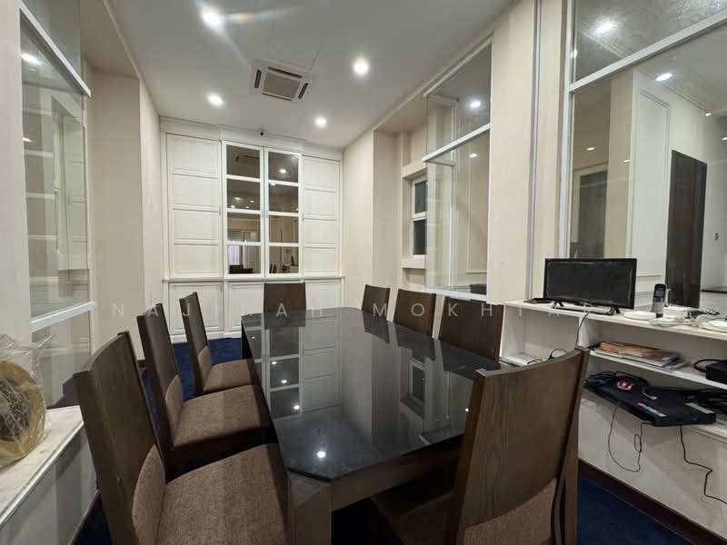 Bungalow for Sale in Bukit Jelutong (Shah Alam) - Najihah Mokhtar - PropertyGuru.com.my