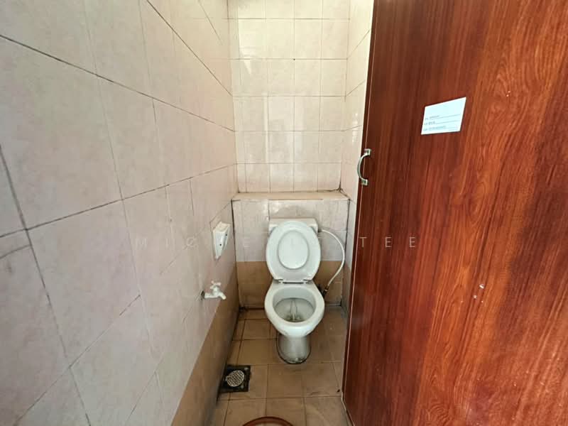 Shop / Office for Sale in Glenmarie Cove (Klang) - Michelle Tee - Bathroom - PropertyGuru.com.my