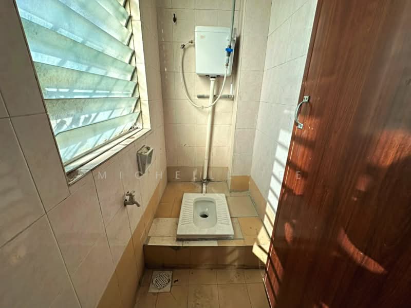 Shop / Office for Sale in Glenmarie Cove (Klang) - Michelle Tee - Bathroom - PropertyGuru.com.my