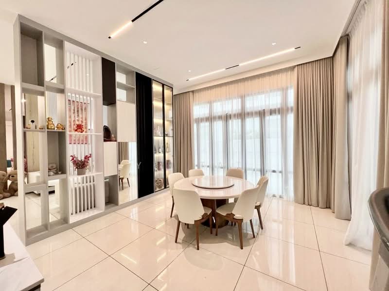 Bungalow House for Sale in Setia Tropika (Johor Bahru) - Yik Tat - PropertyGuru.com.my