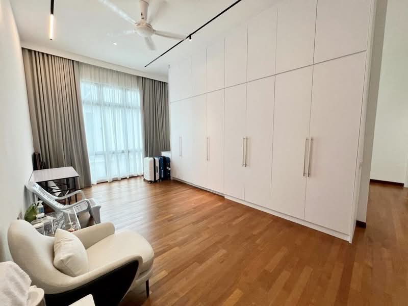 Bungalow House for Sale in Setia Tropika (Johor Bahru) - Yik Tat - PropertyGuru.com.my