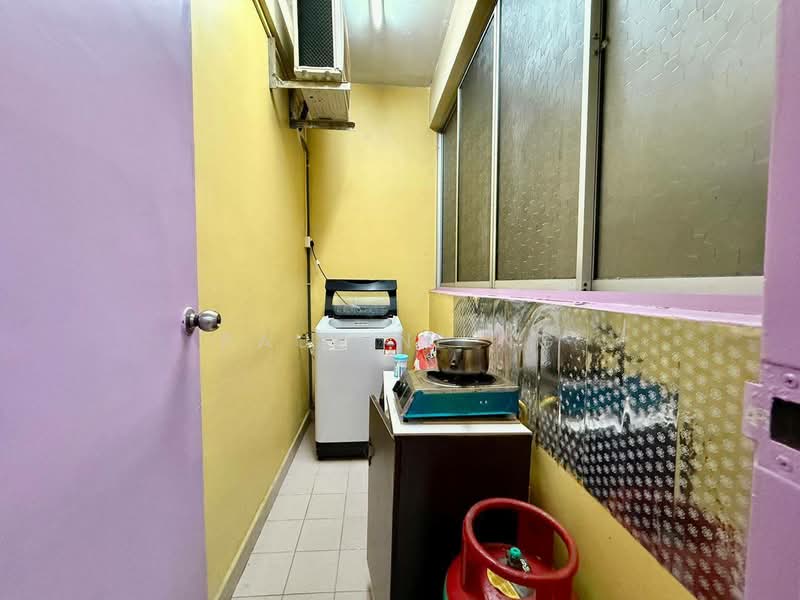Apartment for Sale at Villa Bestari Apartment - Pauline Ng - Kitchen - PropertyGuru.com.my