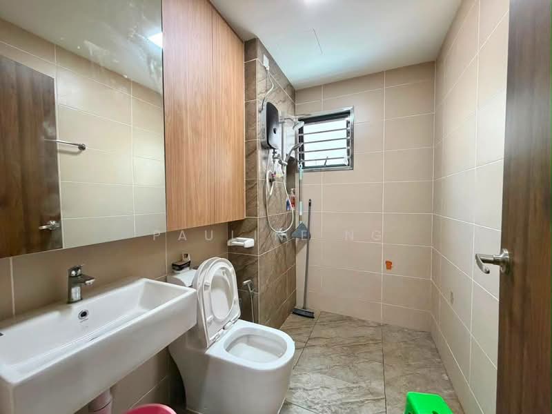 Servis Apartment untuk Dijual di Veranda Residence - Pauline Ng - Bathroom - PropertyGuru.com.my