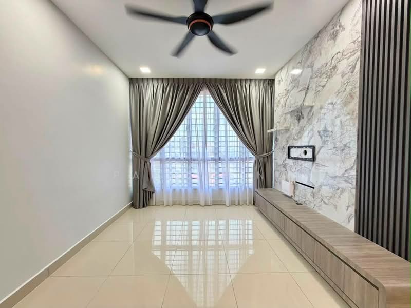 Servis Apartment untuk Dijual di Veranda Residence - Pauline Ng - Living Room - PropertyGuru.com.my