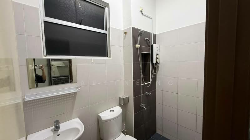 Rumah Teres 2-Tingkat untuk Disewa di Austin (Johor Bahru) - Pauline Ng - Bathroom - PropertyGuru.com.my
