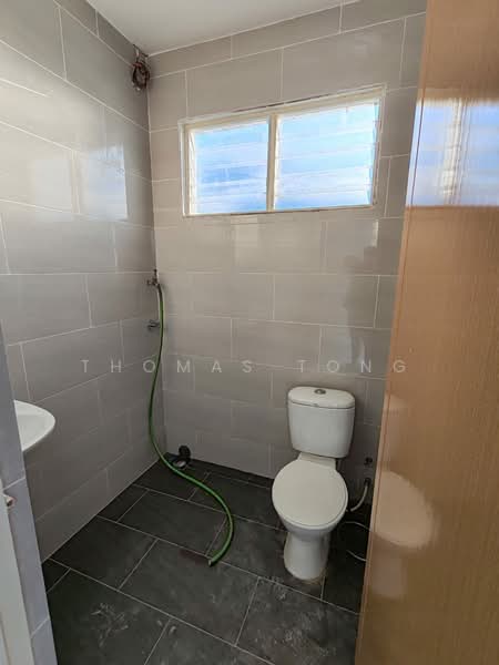 Rumah Teres 1-Tingkat untuk Dijual di Jalan Nanas Barat (Kuching) - Thomas Tong - Bathroom - PropertyGuru.com.my