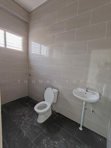 Rumah Teres 1-Tingkat untuk Dijual di Jalan Nanas Barat (Kuching) - Thomas Tong - Bathroom - PropertyGuru.com.my