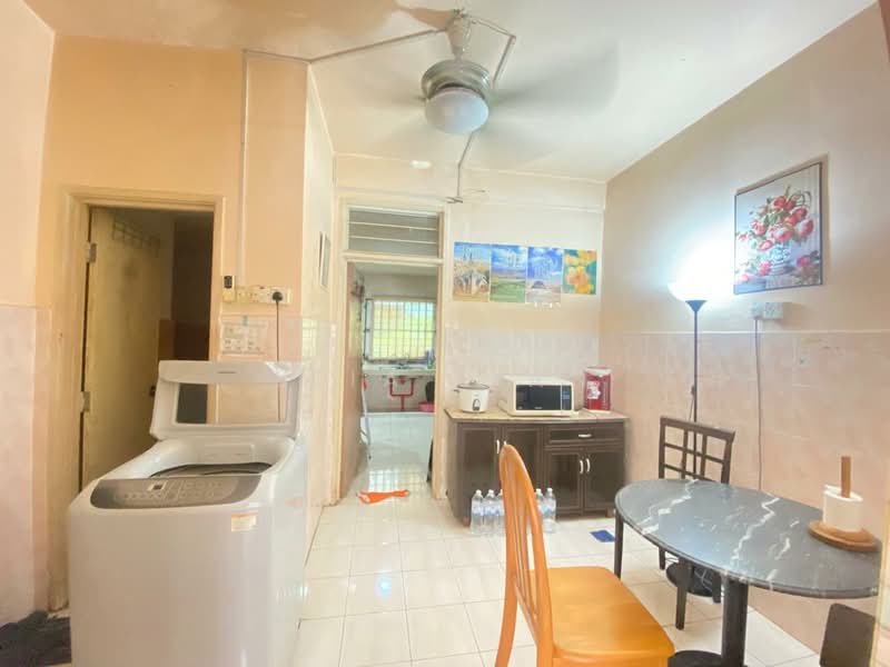 Rumah Teres 2 Tingkat untuk Dijual di Bandar Saujana Putra (Tanjong Duabelas) - Leia Lian - Kitchen - PropertyGuru.com.my