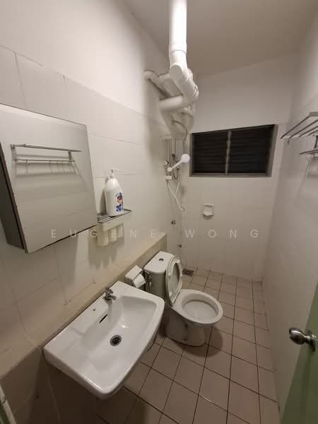 Pangsapuri untuk Dijual di Suria Permai - Eugene Wong - Bathroom - PropertyGuru.com.my