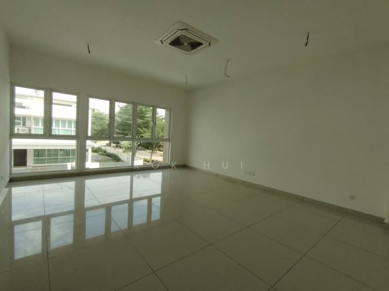 Rumah Berkembar untuk Dijual di Taman Ponderosa (Johor Bahru) - Kok Hui - Living Room - PropertyGuru.com.my