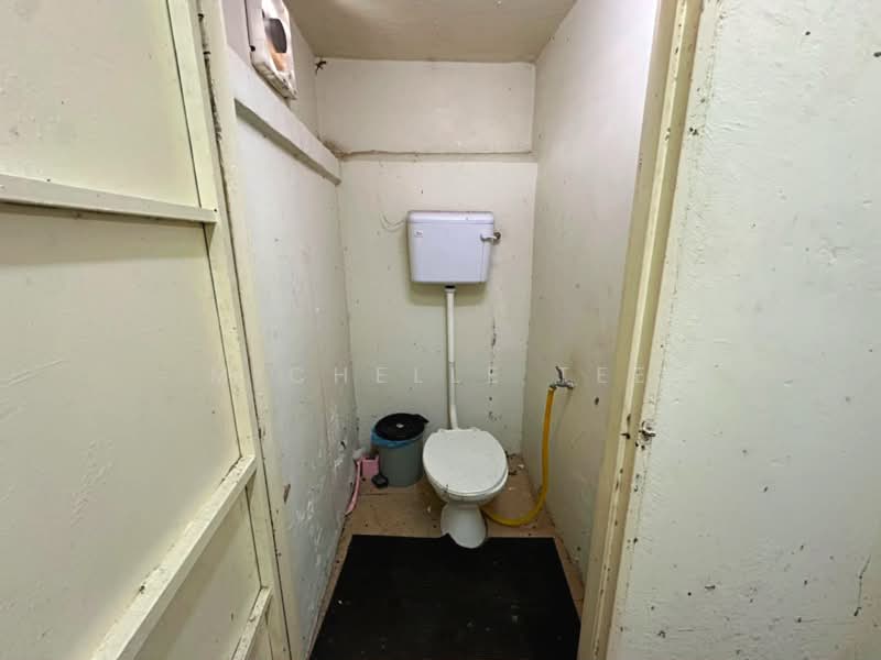 Shop / Office for Sale in Kawasan 1 (Klang) - Michelle Tee - Bathroom - PropertyGuru.com.my