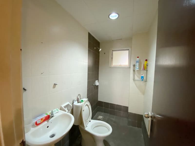 3-storey Terraced House for Sale in Laman Rimbunan (Kepong) - Yanis Cheong - Bathroom - PropertyGuru.com.my