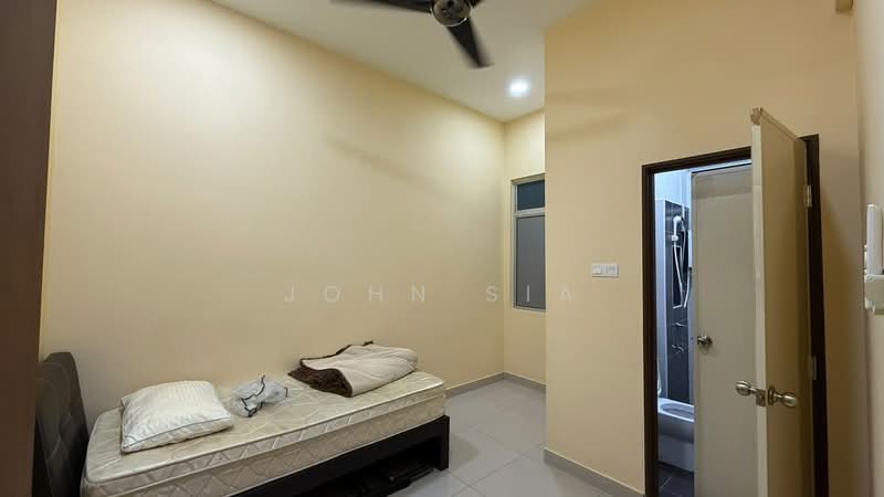 Rumah Teres 2 Tingkat untuk Disewa di Taman Mount Austin (Tebrau) - John Sia - Bedroom - PropertyGuru.com.my