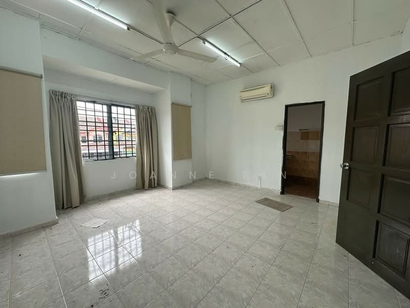 2-storey Terraced House for Sale in Bandar Bukit Tinggi 2 (Klang) - Joanne Tan - Interior - PropertyGuru.com.my