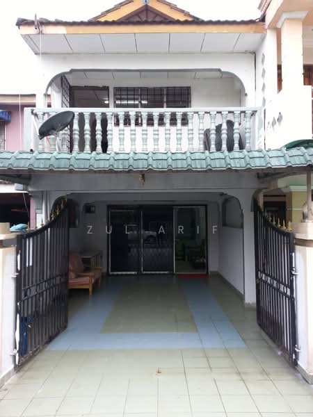 2-storey Terraced House for Sale in Seksyen 18 (Shah Alam) - Zul Arif - Exterior - PropertyGuru.com.my