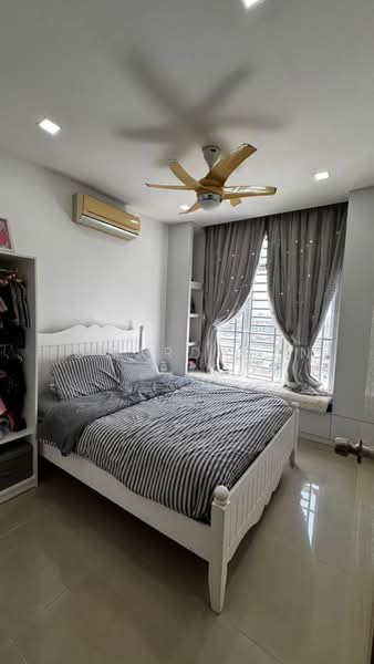 Pangsapuri untuk Dijual di Kipark Apartment - Edward Gan - Bedroom - PropertyGuru.com.my