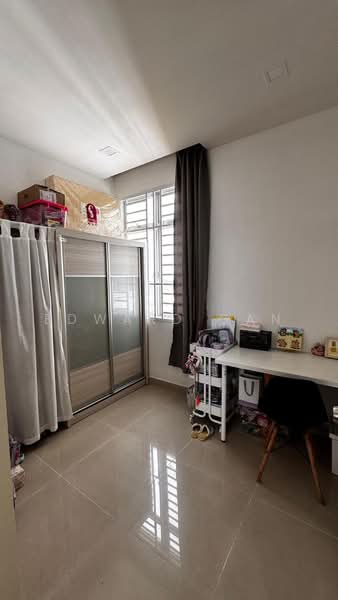 Pangsapuri untuk Dijual di Kipark Apartment - Edward Gan - Bedroom - PropertyGuru.com.my