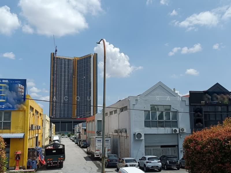 Kilang untuk Disewa di BANDAR PUCHONG JAYA (Puchong) - Jacqueline San - Exterior - PropertyGuru.com.my