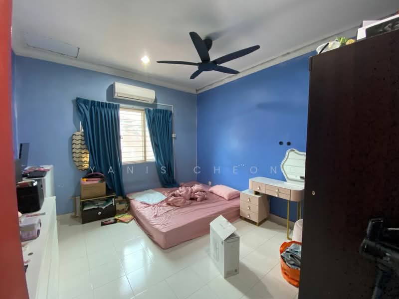 3-storey Terraced House for Sale in Laman Rimbunan (Kepong) - Yanis Cheong - Bedroom - PropertyGuru.com.my