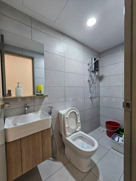 Servis Apartment untuk Disewa di Sinaran @ Utropolis - Boon Haw Ooi - Bathroom - PropertyGuru.com.my