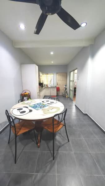 2-storey Terraced House for Sale in Bandar Putra Permai (Seri Kembangan) - Frances Liew - Kitchen - PropertyGuru.com.my