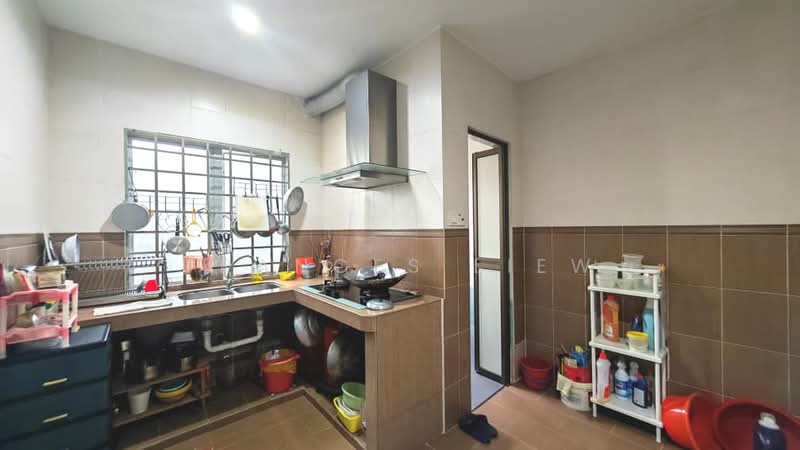 2-storey Terraced House for Sale in Bandar Putra Permai (Seri Kembangan) - Frances Liew - Kitchen - PropertyGuru.com.my