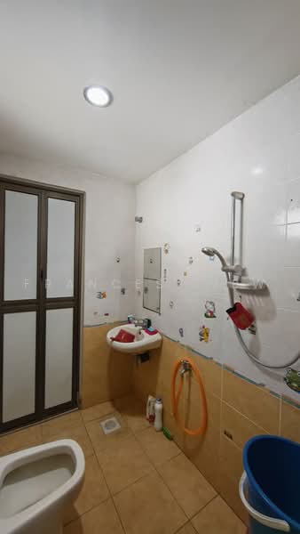 2-storey Terraced House for Sale in Bandar Putra Permai (Seri Kembangan) - Frances Liew - Bathroom - PropertyGuru.com.my