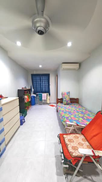 2-storey Terraced House for Sale in Bandar Putra Permai (Seri Kembangan) - Frances Liew - Bedroom - PropertyGuru.com.my