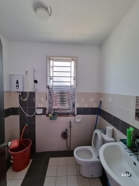 Semi-Detached House for Sale in Bangi (Selangor) - Azrul Azwar Muhamad - Bathroom - PropertyGuru.com.my