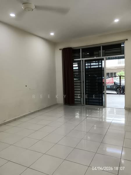 1-storey Terraced House for Sale in Taiping (Perak) - Beeky Lee - Living Room - PropertyGuru.com.my