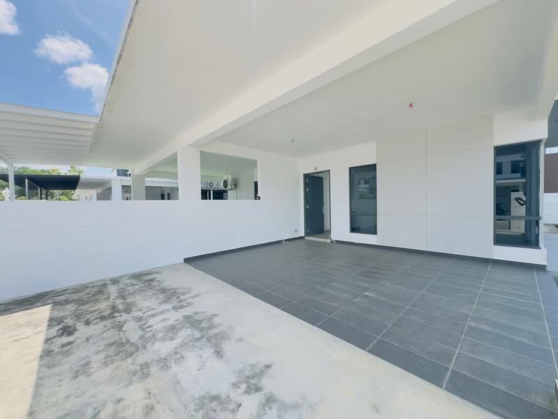 Cluster House for Sale in Kota Tinggi (Johor) - ALHAFIZ AZIS - Exterior - PropertyGuru.com.my