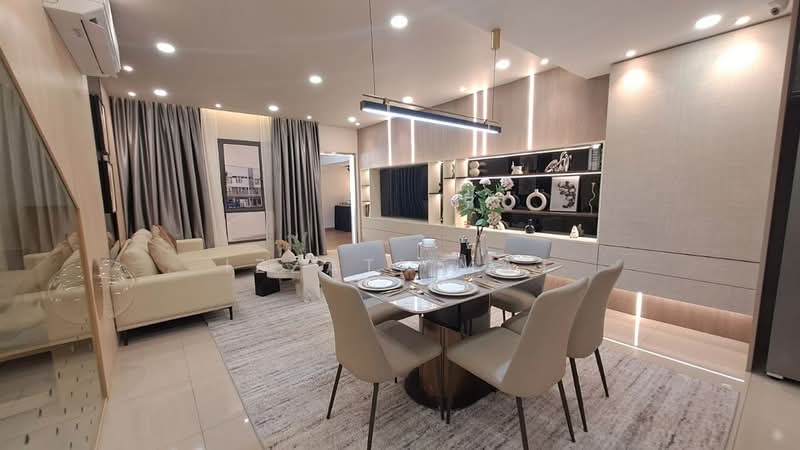 Townhouse for Sale in Dengkil (Selangor) - Izzati Mat - Living Room - PropertyGuru.com.my