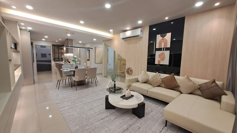Townhouse for Sale in Dengkil (Selangor) - Izzati Mat - Living Room - PropertyGuru.com.my