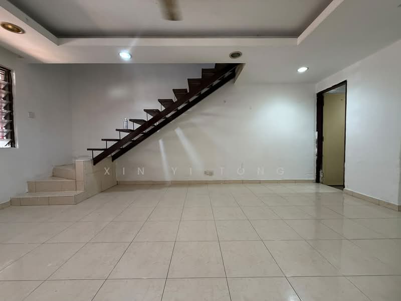 Rumah Teres 2-Tingkat untuk Dijual di Taman Murni (Cheras) - Xin Yi Tong - Living Room - PropertyGuru.com.my