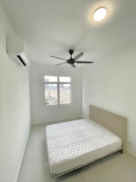 Kondominium untuk Disewa di Paraiso Residence @ The Earth - Jimmy Chang - Bedroom - PropertyGuru.com.my