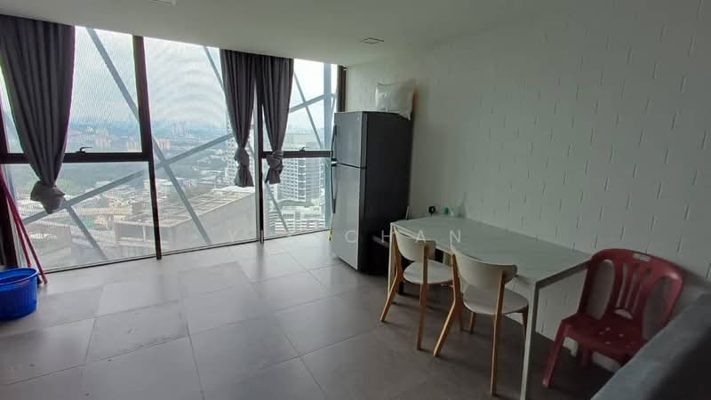 Servis Apartment untuk Dijual di Empire Damansara (Empire SOHO 2) - Yik Chan - Dining Room - PropertyGuru.com.my