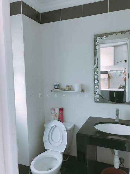 Rumah Bandar untuk Dijual di Batu 9 (Cheras) - Henry Pua - PropertyGuru.com.my