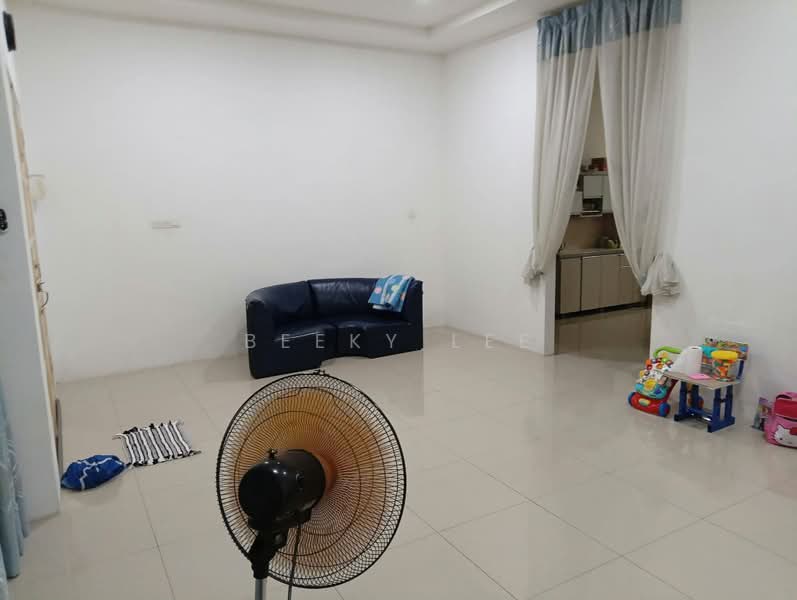 2-storey Terraced House for Sale in Taiping (Perak) - Beeky Lee - Living Room - PropertyGuru.com.my
