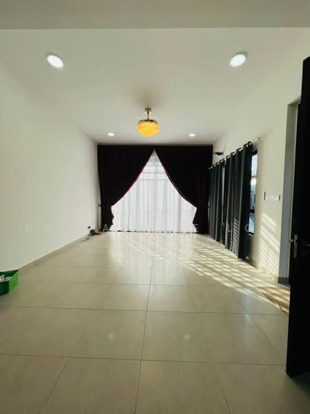 Terraced House for Rent in Cyberjaya (Selangor) - Roseabelle Low - Living Room - PropertyGuru.com.my