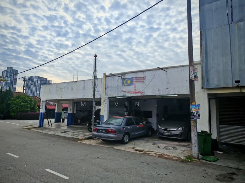 Shop for Sale in Seri Kembangan (Selangor) - Melvin . - Exterior - PropertyGuru.com.my